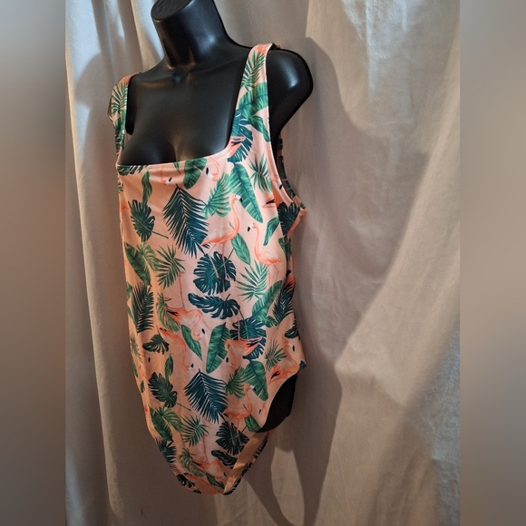 Tropical Flamingo Print Swimsuit - Picture 3 of 14